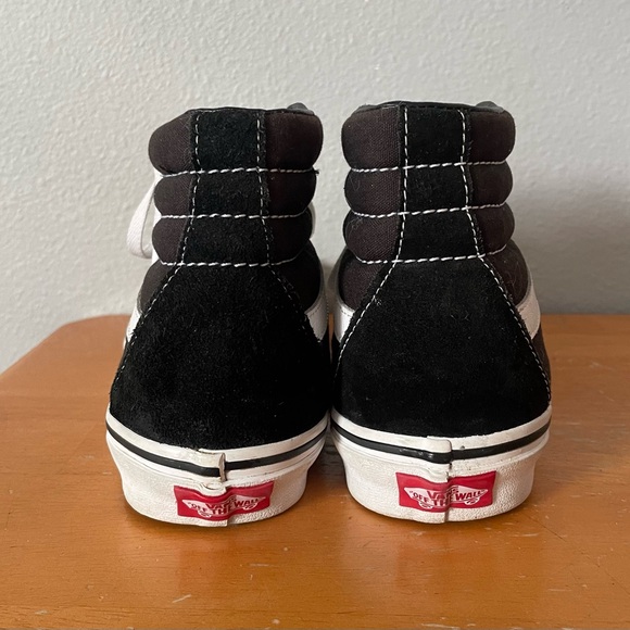 Vans Mens/Womens Black and White High-Top Sneakers - Picture 3 of 4